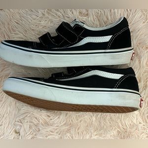 Black vans